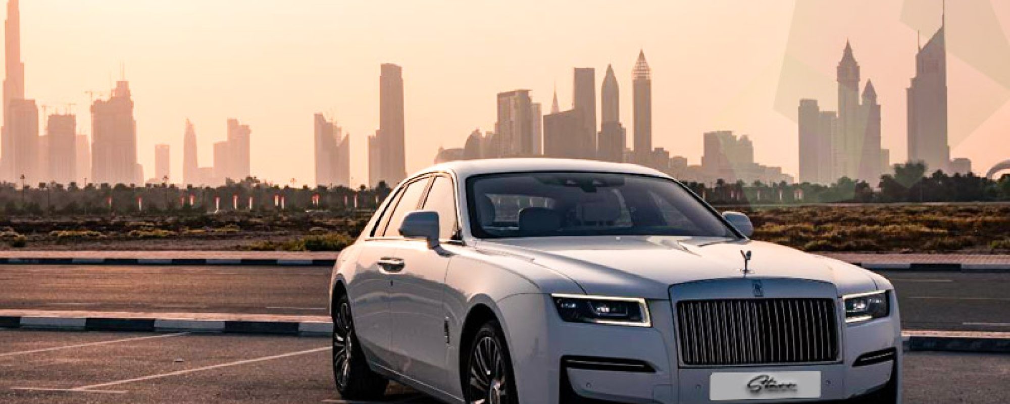 SLC-rolls-royce-ghost-dubai-united-arab-emirates-burj-khalifa-umm-suqeim-beach-hire-starr-luxury-cars.feel-the-experience-1