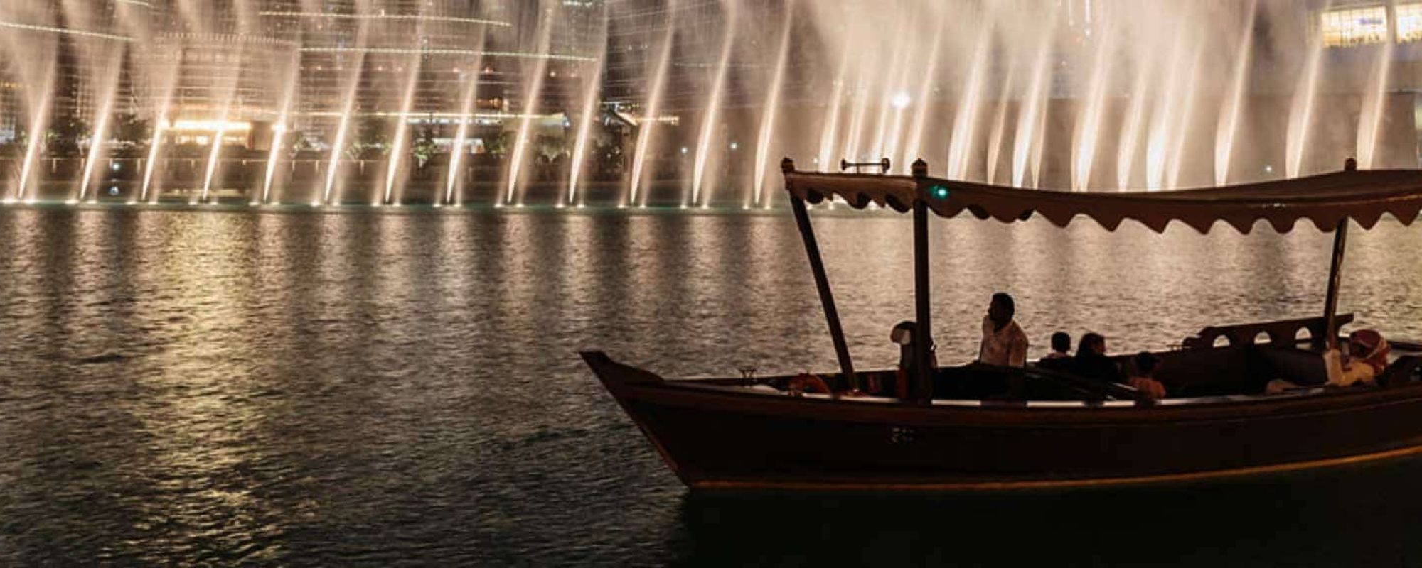 dubai-fountain-show-lake-ride-from-rak